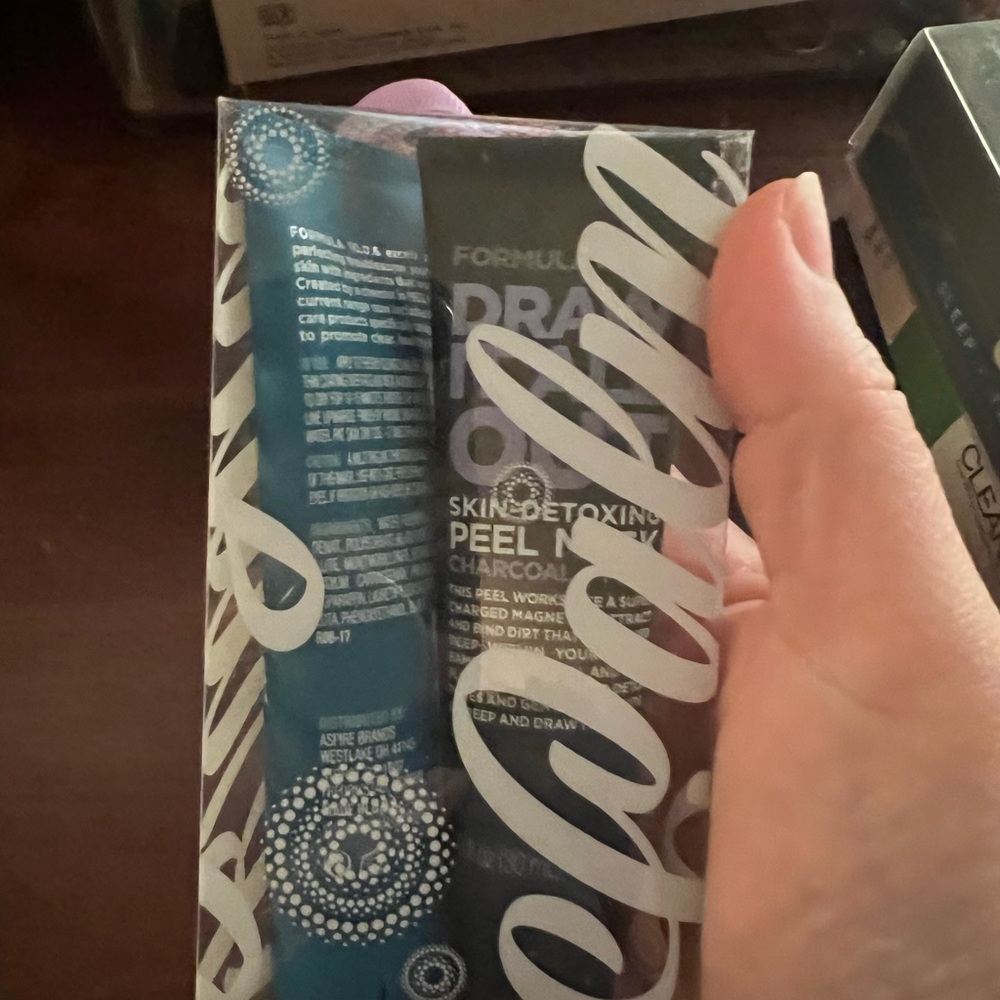 Charcoal Peel Mask Set - Blue and Black